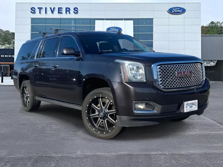 2017 Gmc Yukon XL Denali photo 1