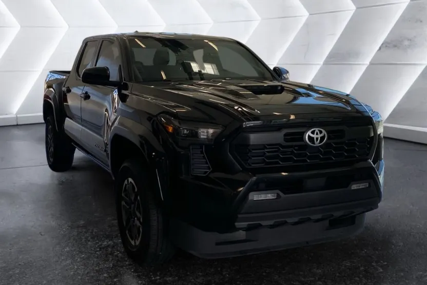 2024 Toyota Tacoma TRD Sport photo 1