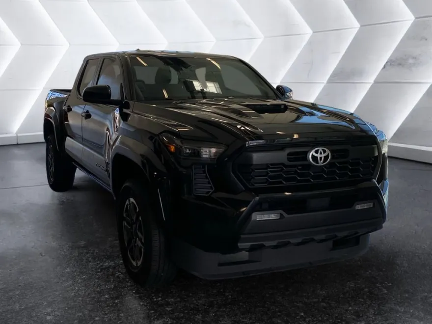 2024 Toyota Tacoma TRD Sport photo 1