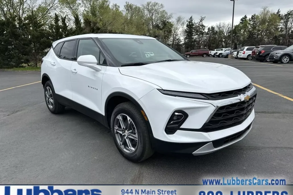 2025 Chevrolet Blazer 2LT photo 1