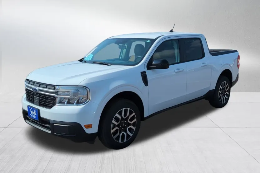2024 Ford Maverick Lariat photo 1