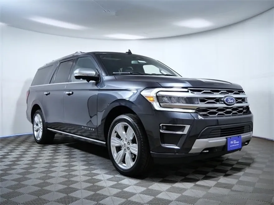 2023 Ford Expedition MAX Platinum photo 1
