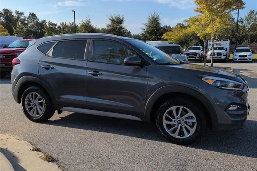 2018 Hyundai Tucson SEL photo 1