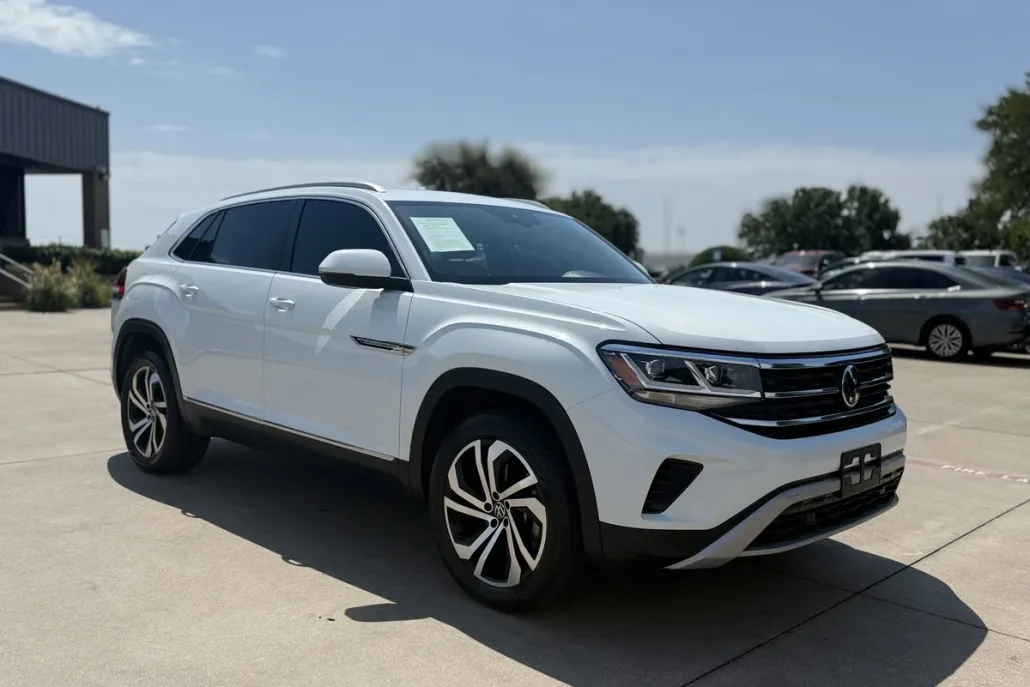2022 Volkswagen Atlas Cross Sport V6 SEL photo 1