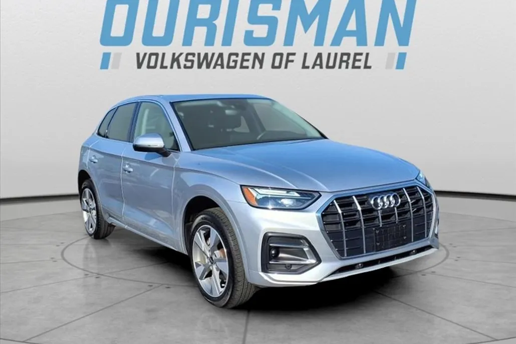 2022 Audi Q5 40 Premium Plus photo 1