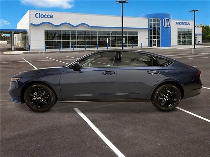 2025 Honda Accord SE photo 1