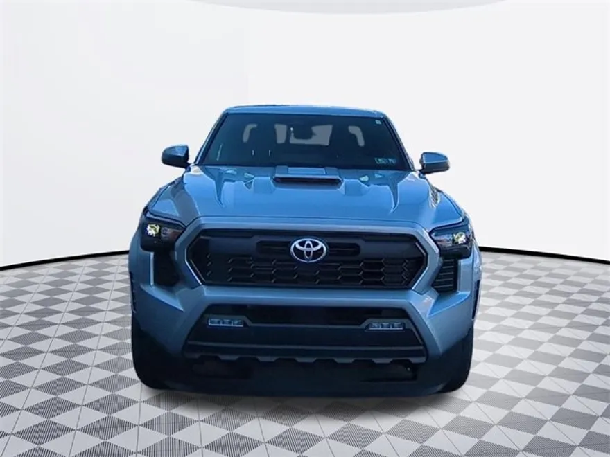 2024 Toyota Tacoma TRD Sport photo 1