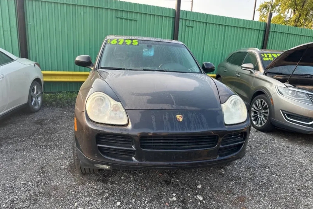 2005 Porsche Cayenne S photo 1