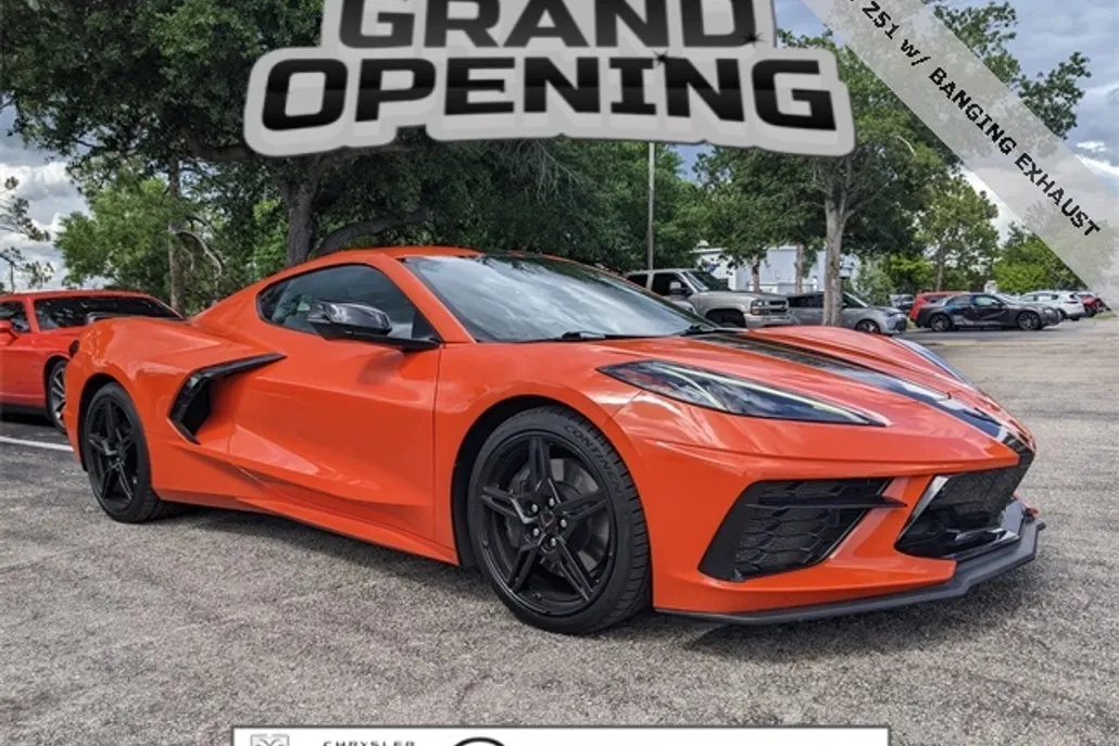 2020 Chevrolet Corvette Stingray 2LT photo 1