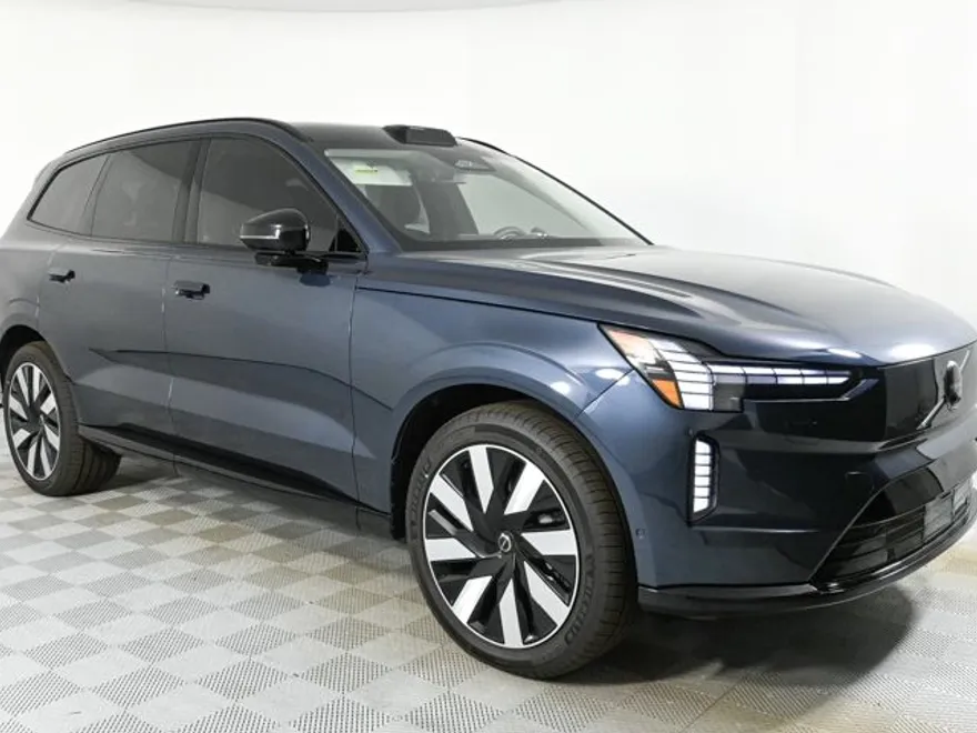 2025 Volvo EX90 Twin Motor Performance Ultra photo 1