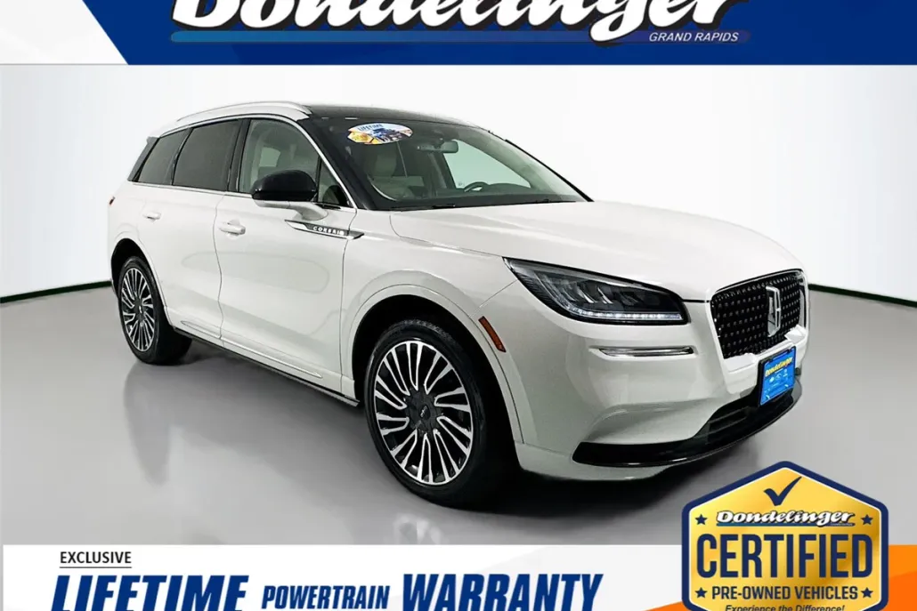 2022 Lincoln Corsair Standard photo 1