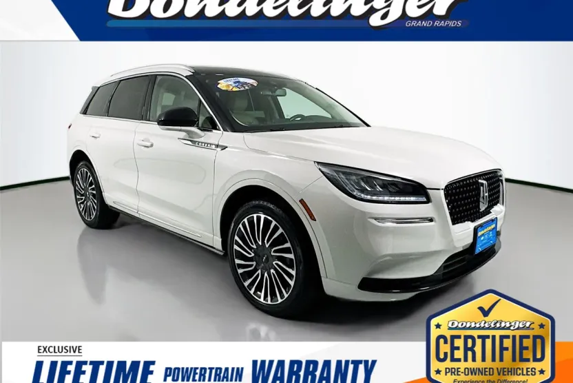 2022 Lincoln Corsair Standard photo 1
