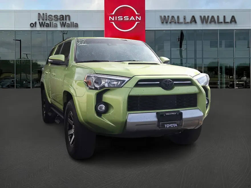 2023 Toyota 4Runner TRD Off-Road Premium photo 1