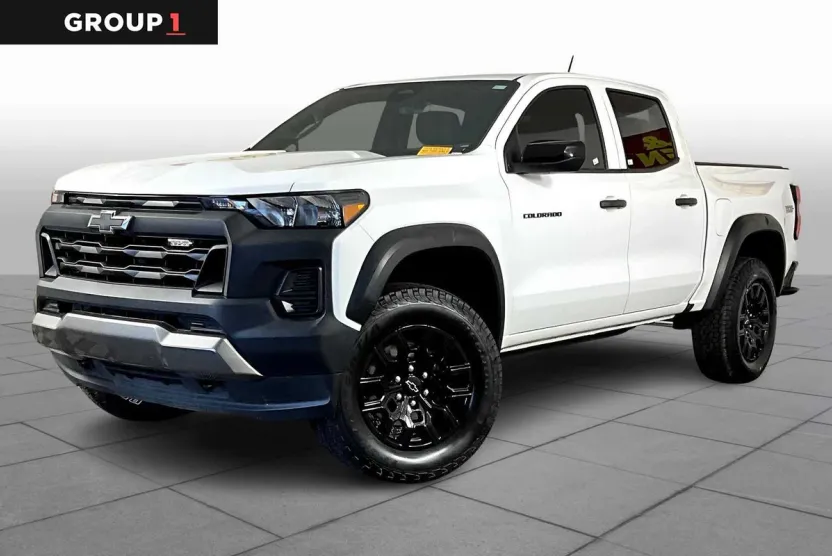 2023 Chevrolet Colorado Trail Boss photo 1