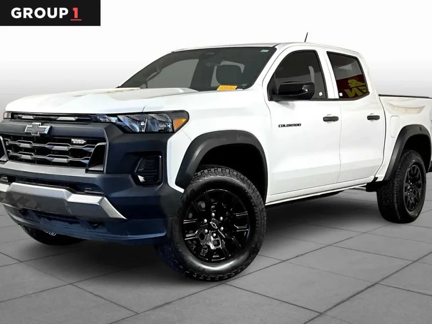 2023 Chevrolet Colorado Trail Boss photo 1