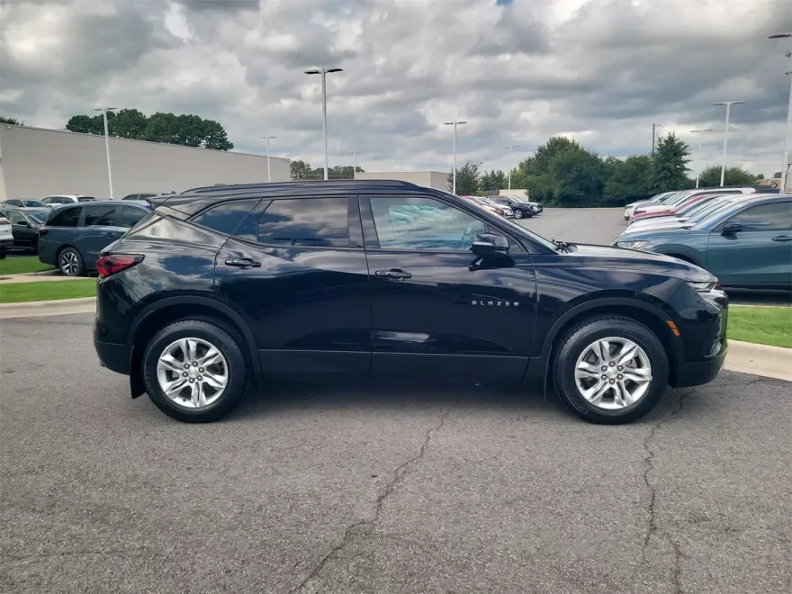 2019 Chevrolet Blazer Base photo 1