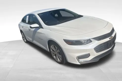 2017 Chevrolet Malibu Premier photo 3