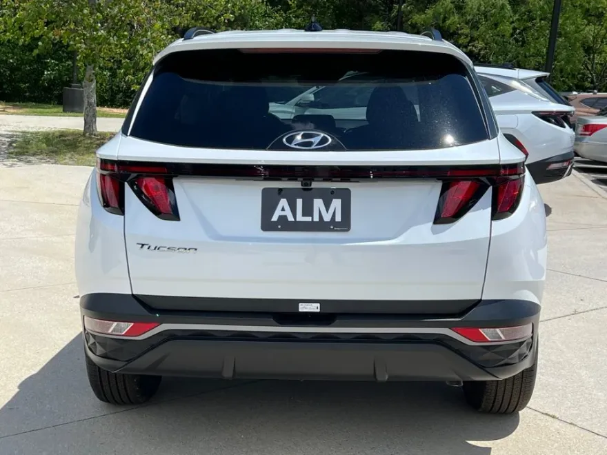 2024 Hyundai Tucson SEL photo 1