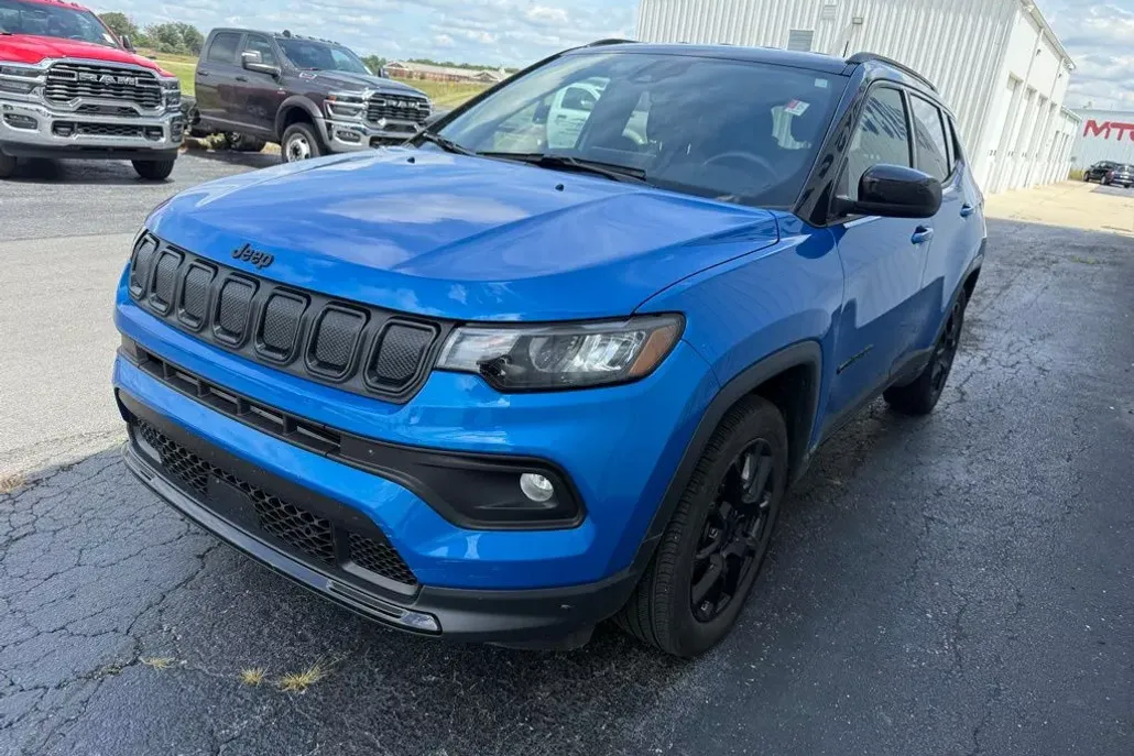 2022 Jeep Compass Altitude photo 1