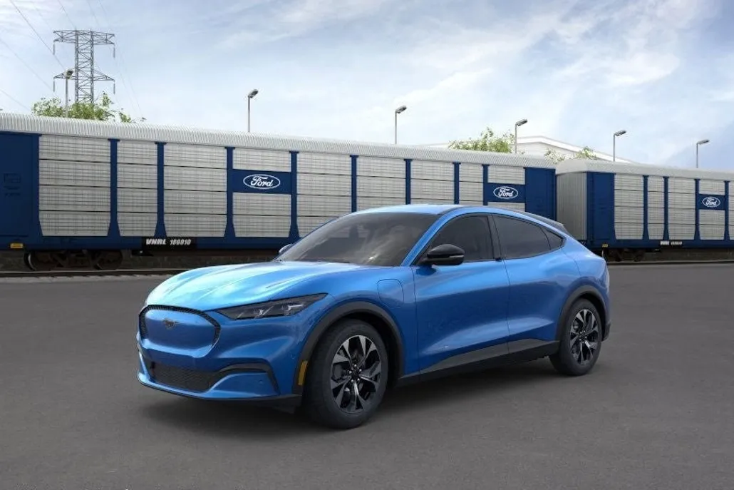 2025 Ford Mustang Mach-E Select photo 1