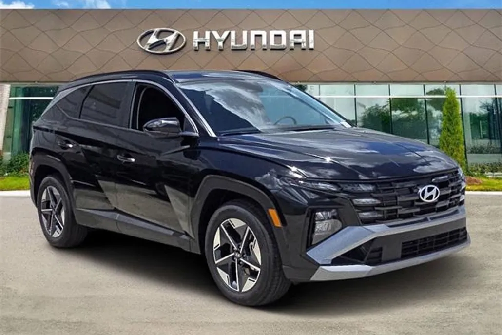 2025 Hyundai Tucson SEL photo 1