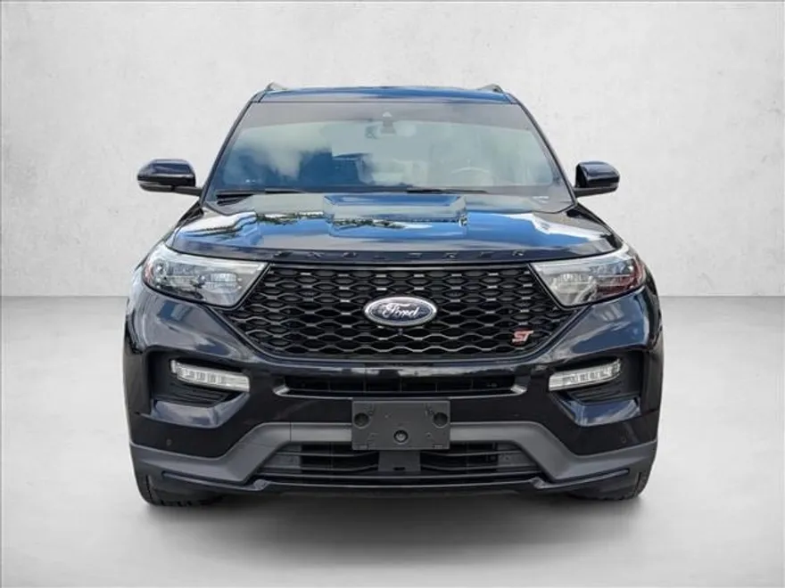 2020 Ford Explorer ST photo 1