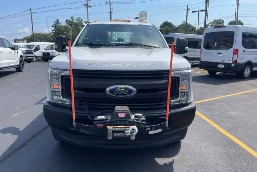 2019 Ford F-350 XL photo 1