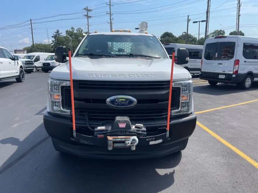 2019 Ford F-350 XL photo 1