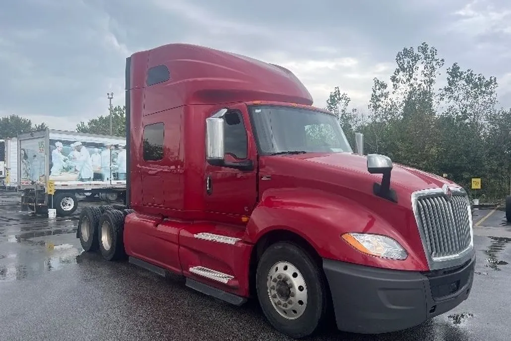 2019 International LT625 LT photo 1