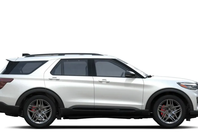 2025 Ford Explorer ST photo 1