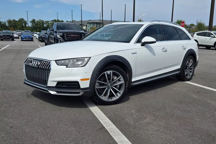 2017 Audi A4 Allroad Premium photo 1