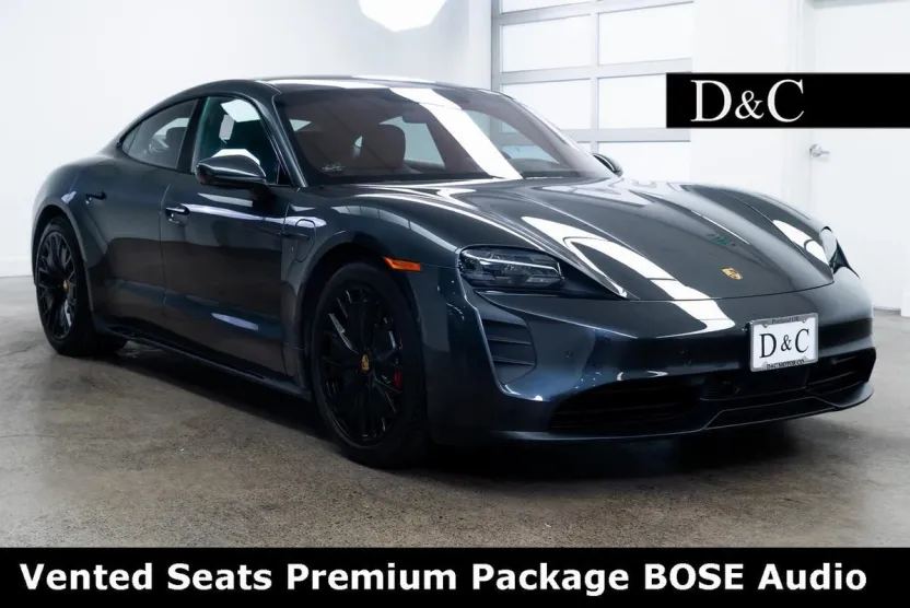 2022 Porsche Taycan GTS photo 1
