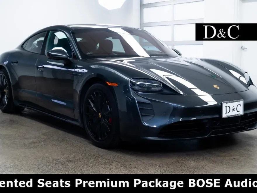 2022 Porsche Taycan GTS photo 1