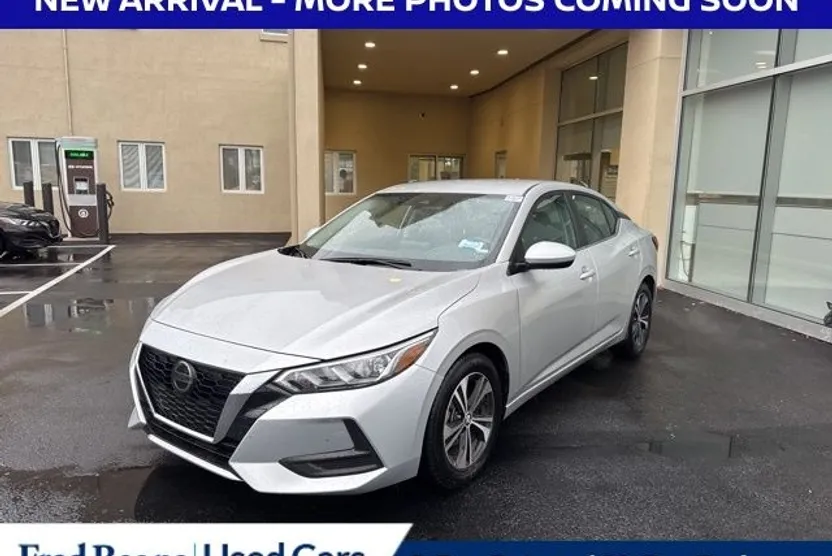 2023 Nissan Sentra SV photo 1