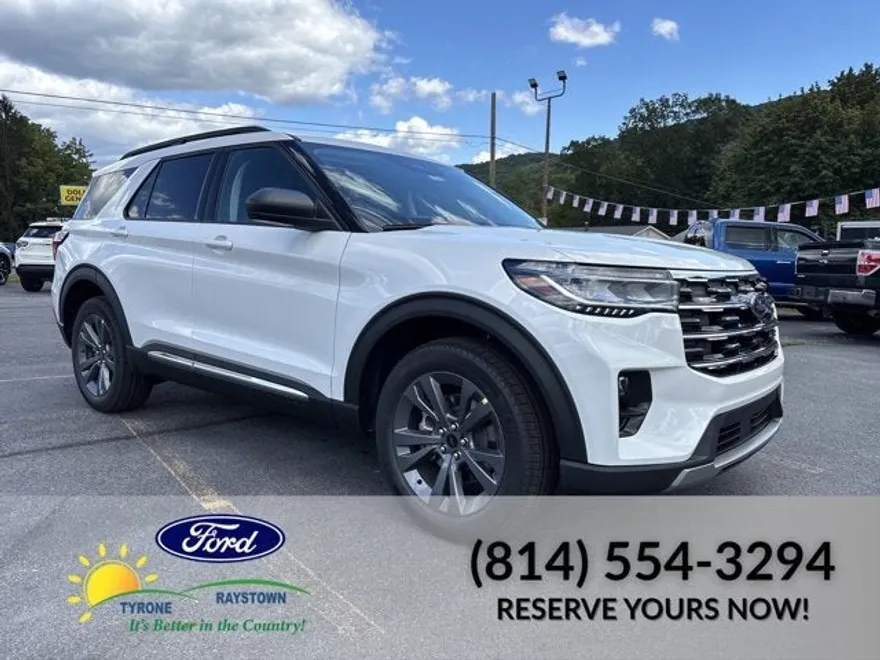 2025 Ford Explorer photo 1
