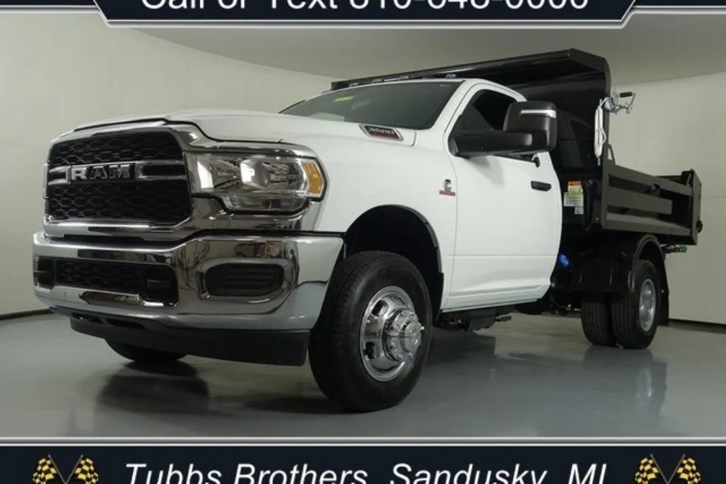 2024 Ram 3500 Tradesman photo 1