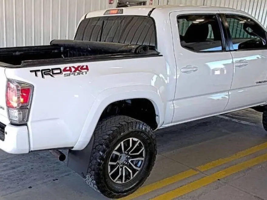 2020 Toyota Tacoma TRD Sport photo 1