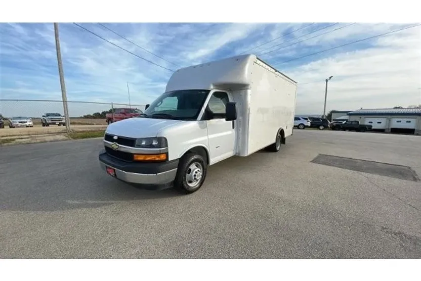 2022 Chevrolet Express 3500 Work Van photo 1