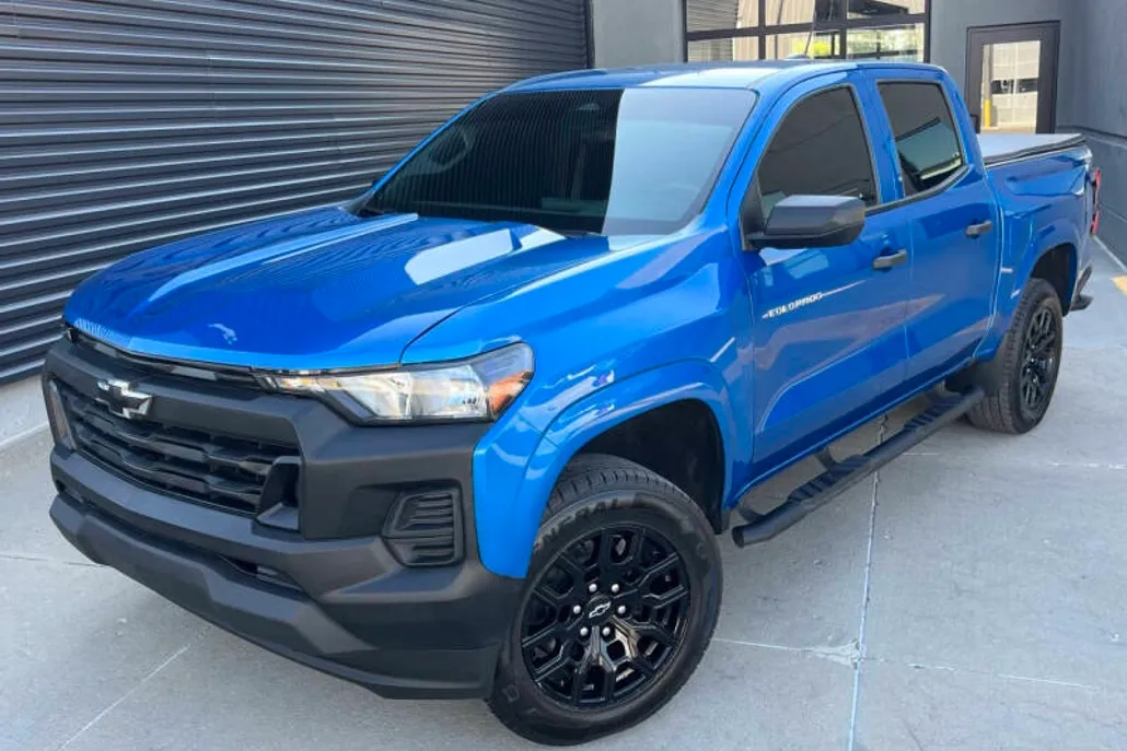 2023 Chevrolet Colorado Work Truck photo 1