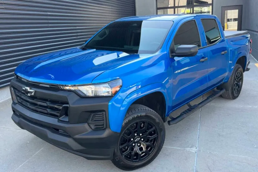 2023 Chevrolet Colorado Work Truck photo 1