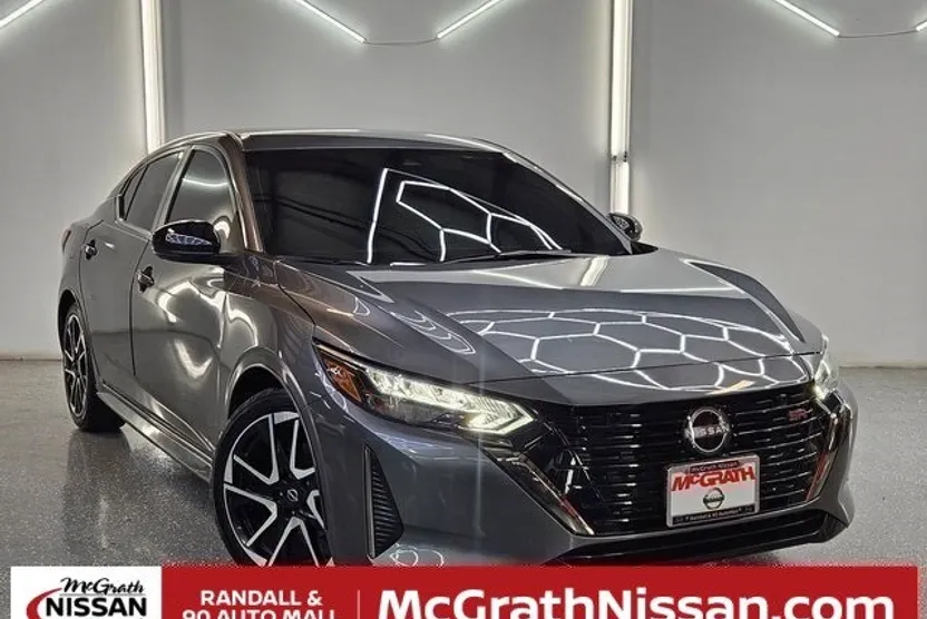 2024 Nissan Sentra SR photo 1
