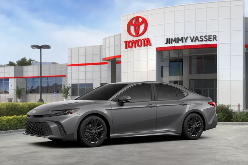 2026 Toyota Camry SE photo 1