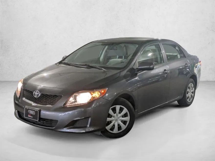 2009 Toyota Corolla LE photo 1
