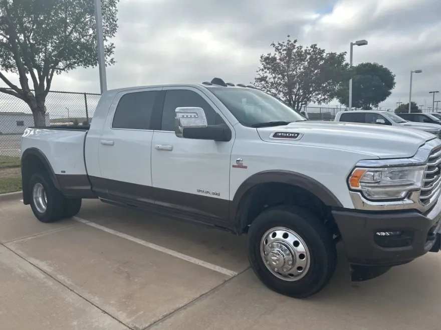 2024 Ram 3500 Laramie Longhorn photo 1