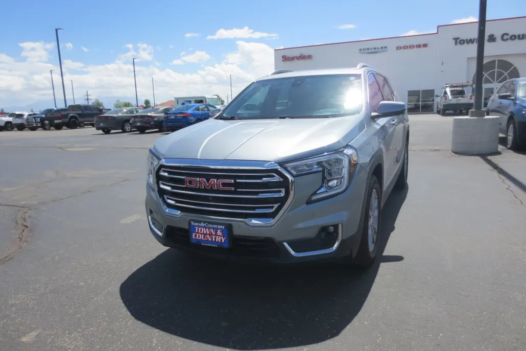 2023 Gmc Terrain SLT photo 1