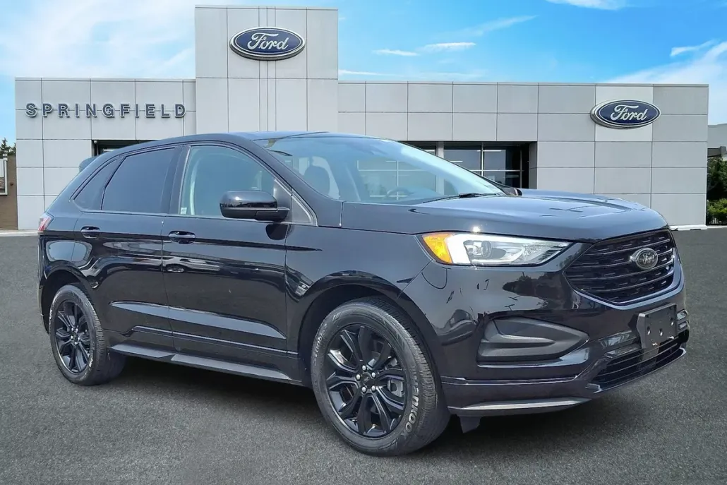 2022 Ford Edge SE photo 1