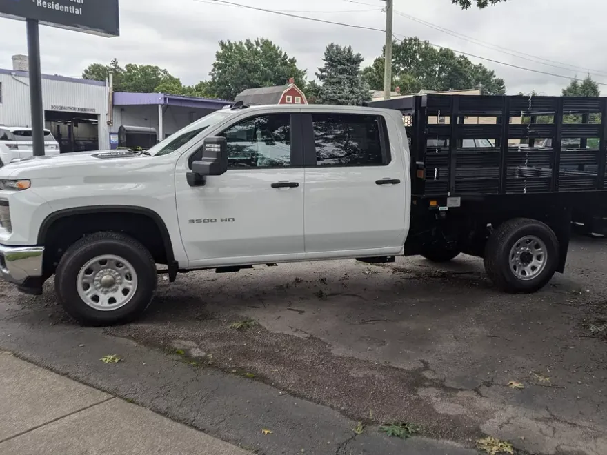 2024 Chevrolet Silverado 3500HD photo 1