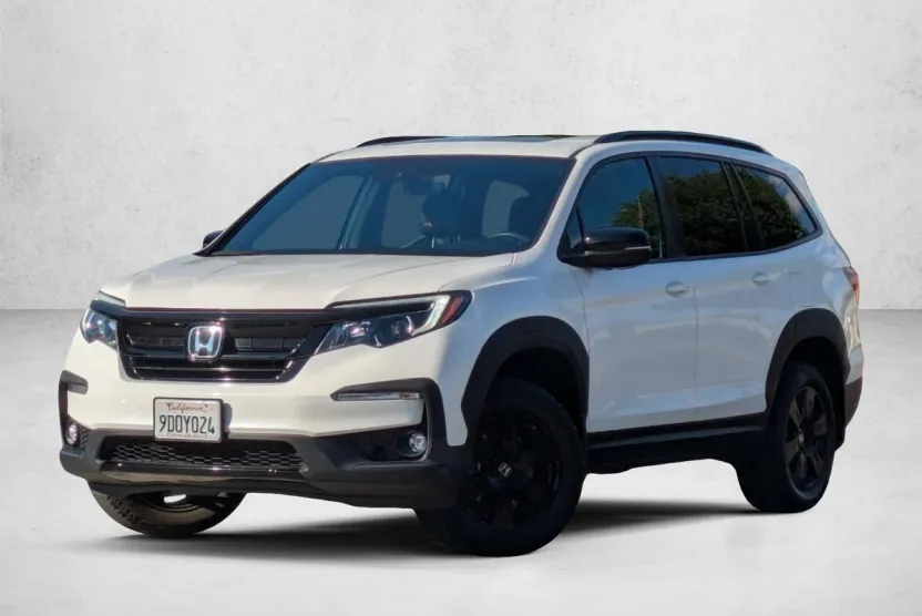 2022 Honda Pilot TrailSport photo 1