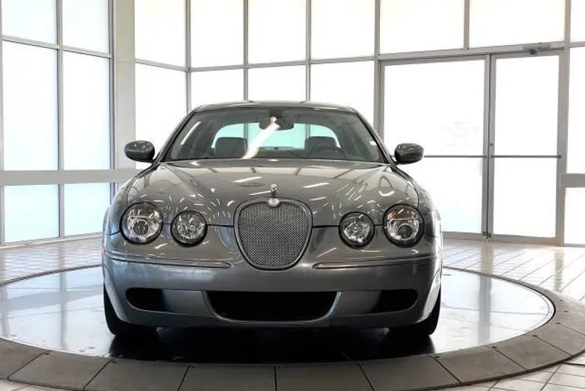 2005 Jaguar S-Type R photo 1