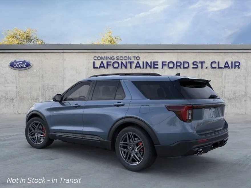 2025 Ford Explorer ST photo 4